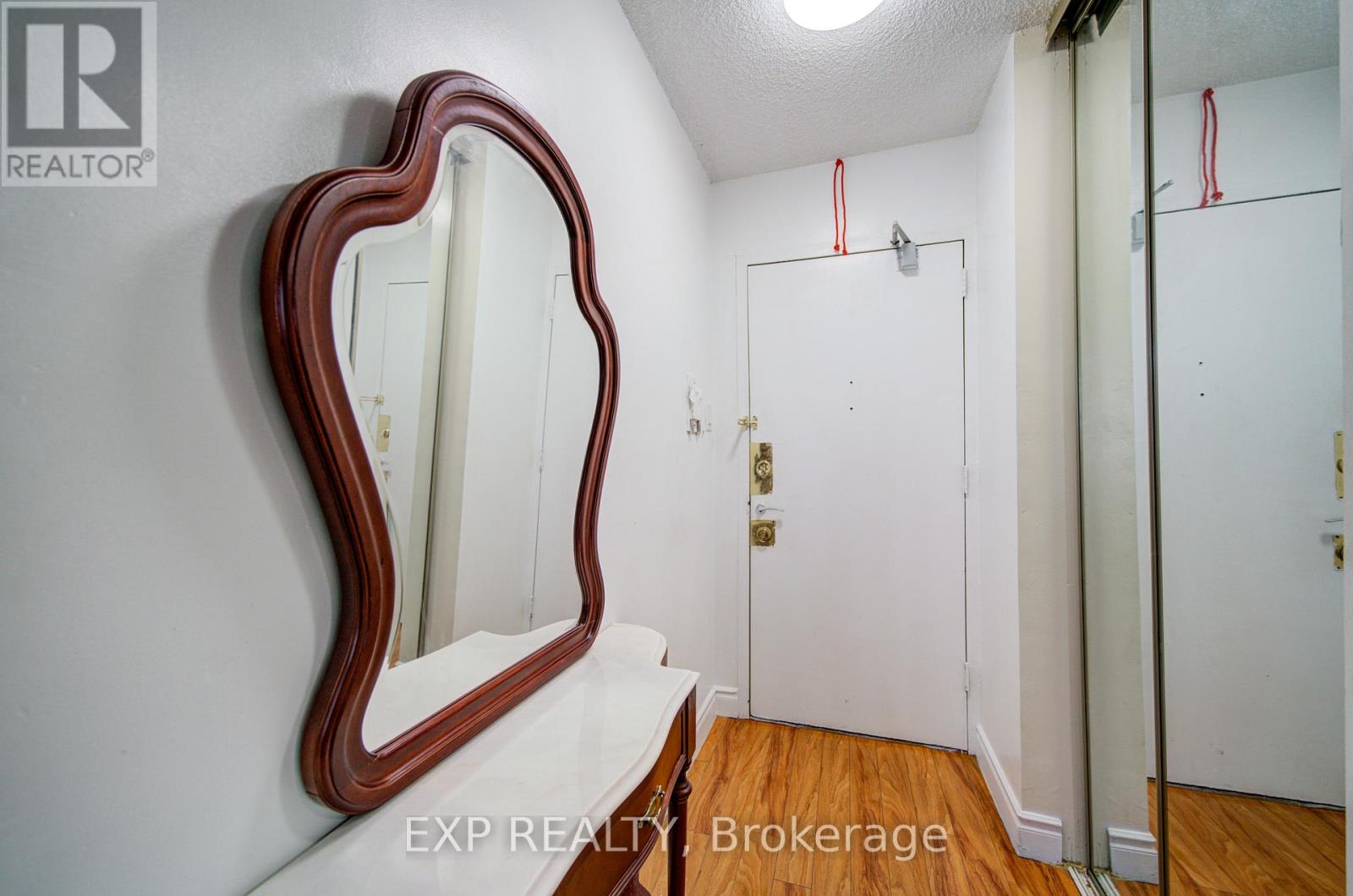 402 - 50 Lotherton Pathway, Toronto (Yorkdale-Glen Park), Ontario  M6B 2G8 - Photo 3 - W12892402