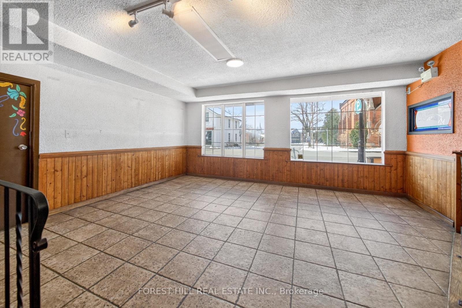 277 Queen Street S, Mississauga (Streetsville), Ontario  L5M 1L9 - Photo 11 - W12892426