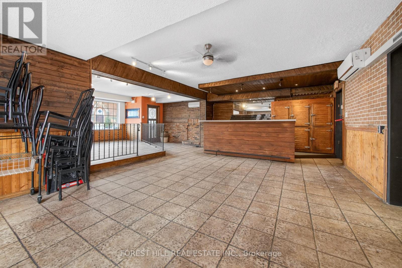 277 Queen Street S, Mississauga (Streetsville), Ontario  L5M 1L9 - Photo 12 - W12892426