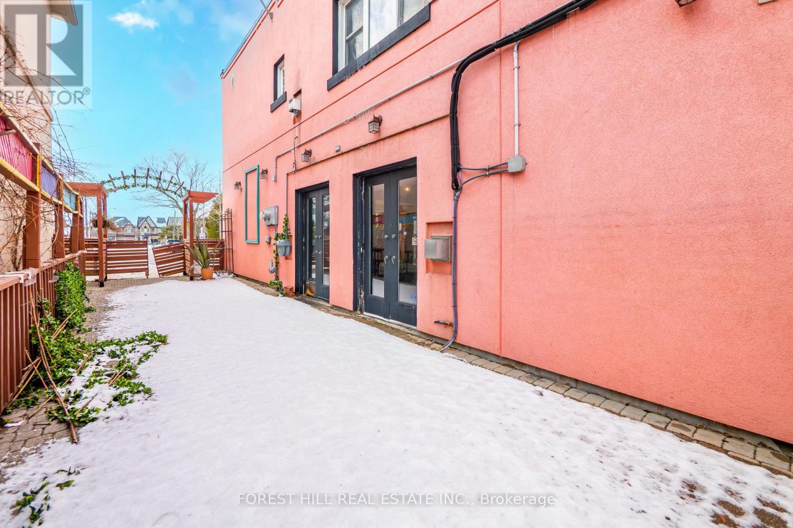 277 Queen Street S, Mississauga (Streetsville), Ontario  L5M 1L9 - Photo 23 - W12892426