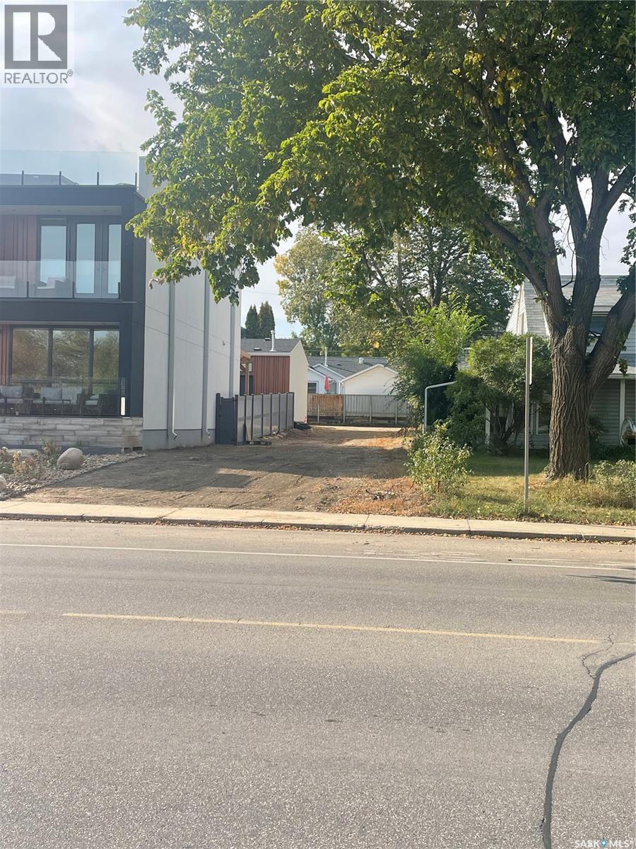 1551 Spadina Crescent E, Saskatoon, Saskatchewan  S7K 3J3 - Photo 3 - SK030659