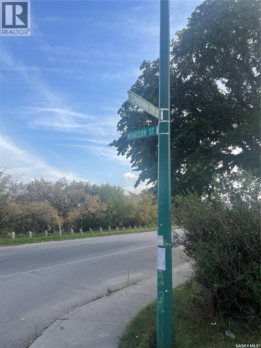 1551 Spadina Crescent E, Saskatoon, Saskatchewan  S7K 3J3 - Photo 6 - SK030659