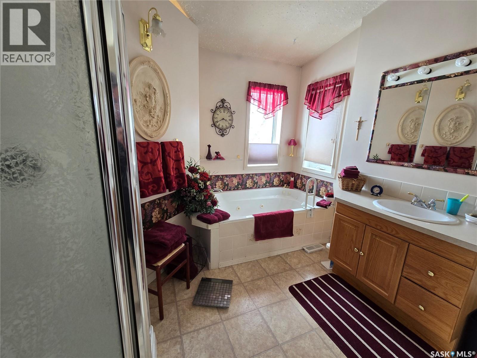 676 3rd Avenue Ne, Swift Current, Saskatchewan  S9H 2H5 - Photo 19 - SK030656