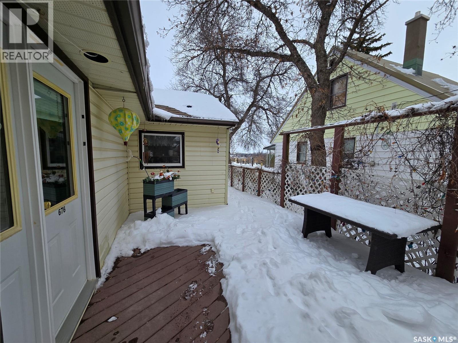 676 3rd Avenue Ne, Swift Current, Saskatchewan  S9H 2H5 - Photo 26 - SK030656