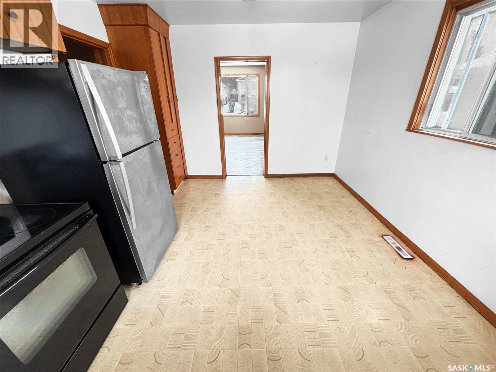 1623 19th Street W, Saskatoon, Saskatchewan  S7M 1C5 - Photo 6 - SK030564