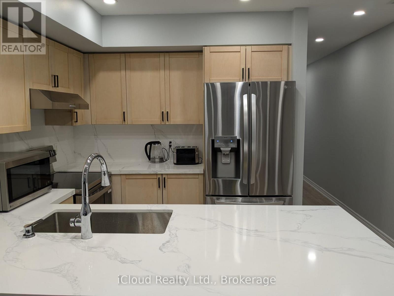 11 - 285 Antibes Drive, Toronto (Westminster-Branson), Ontario  M2R 3X9 - Photo 10 - C12515496