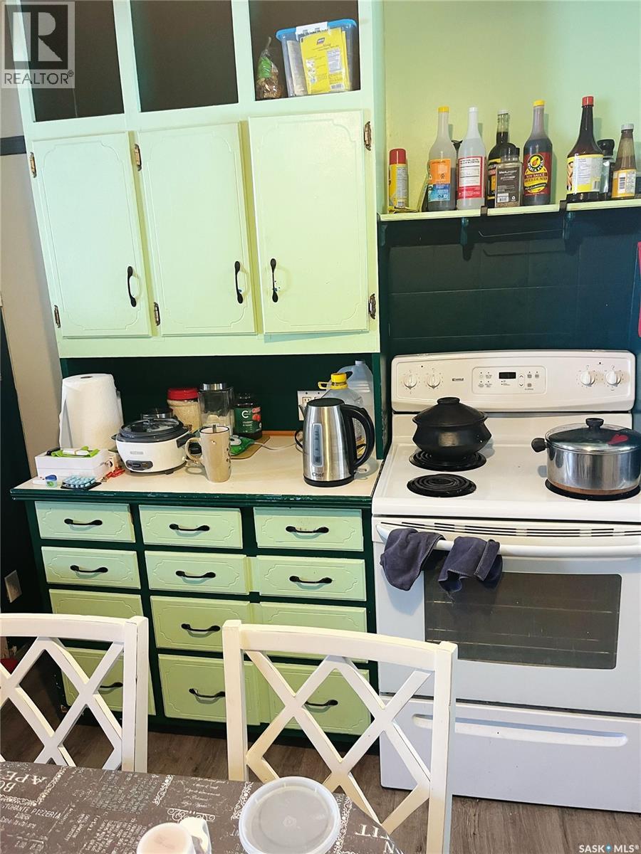 453 Vancouver Avenue S, Saskatoon, Saskatchewan  S7M 3N3 - Photo 3 - SK030130