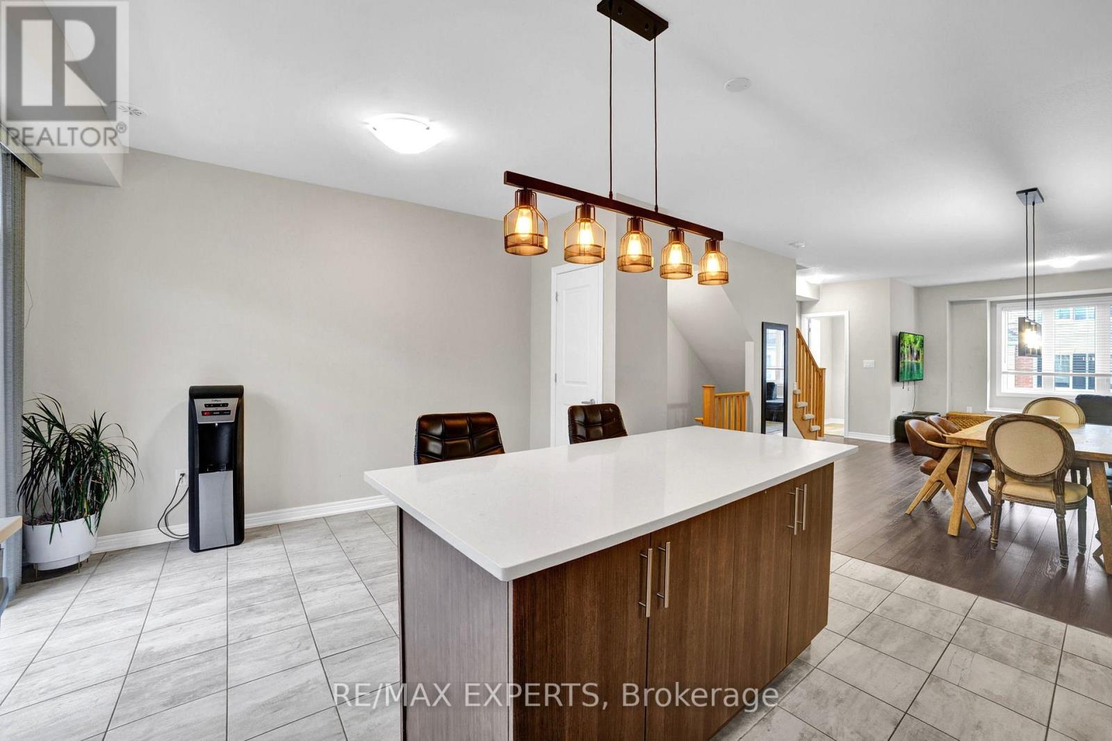 15 Rapids Lane, Hamilton (Vincent), Ontario  L8K 0A3 - Photo 13 - X12892354