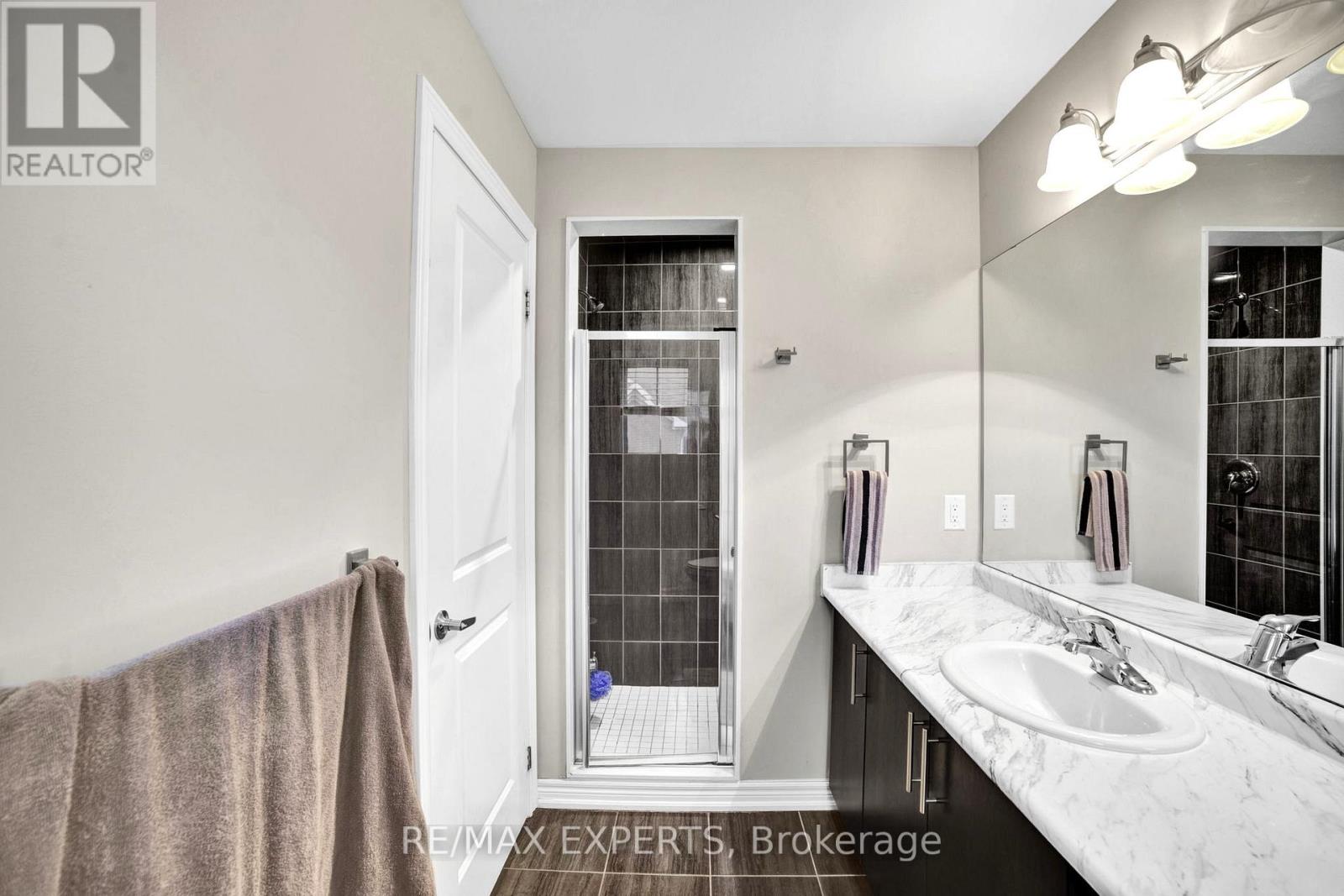 15 Rapids Lane, Hamilton (Vincent), Ontario  L8K 0A3 - Photo 25 - X12892354