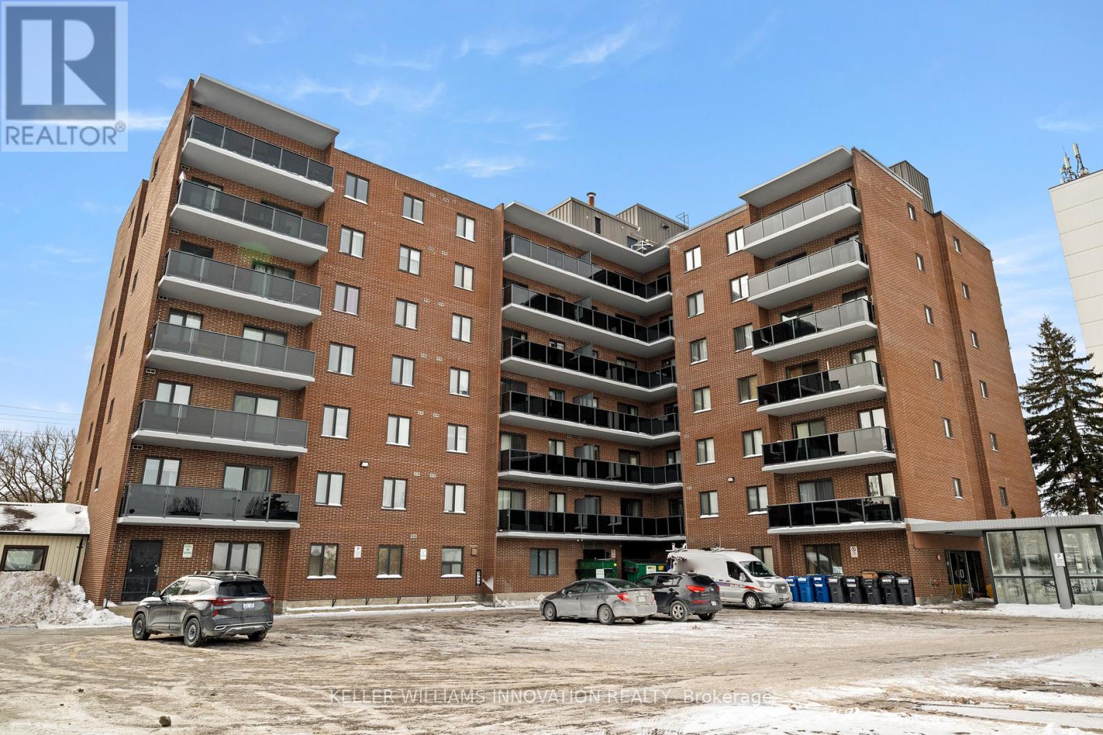 203 - 279 Chandler Drive, Waterloo, Ontario  N2E 1X6 - Photo 2 - X12892376