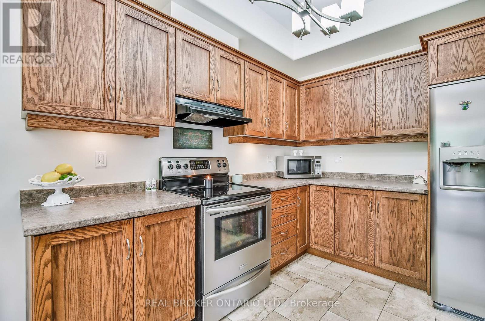 16 - 5 Liddycoat Lane, Hamilton (Ancaster), Ontario  L9G 0A7 - Photo 16 - X12892428