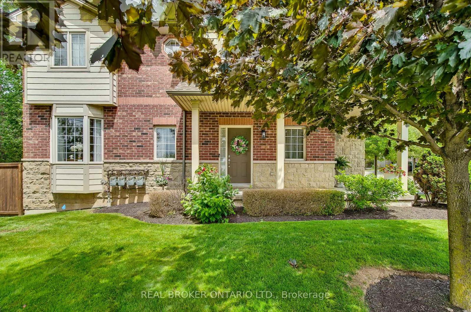 16 - 5 Liddycoat Lane, Hamilton (Ancaster), Ontario  L9G 0A7 - Photo 2 - X12892428