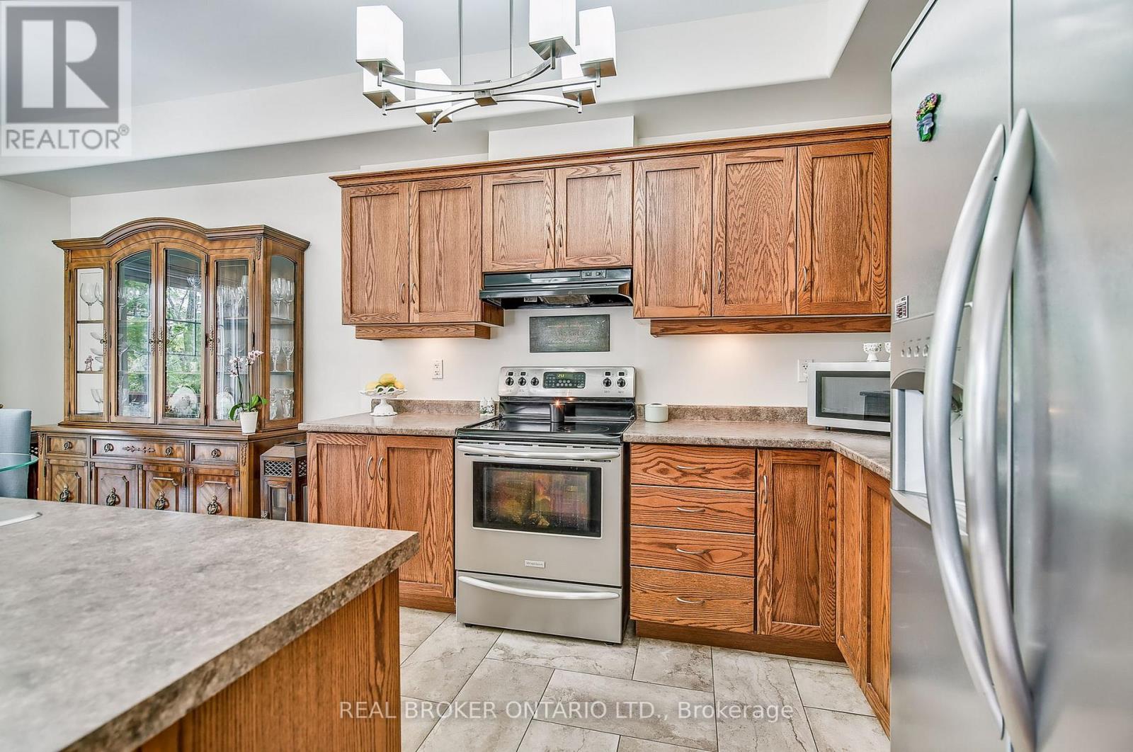 16 - 5 Liddycoat Lane, Hamilton (Ancaster), Ontario  L9G 0A7 - Photo 7 - X12892428