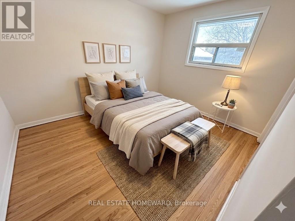 7 Dunlop Avenue, Toronto (Clairlea-Birchmount), Ontario  M1K 1K8 - Photo 16 - E12786928