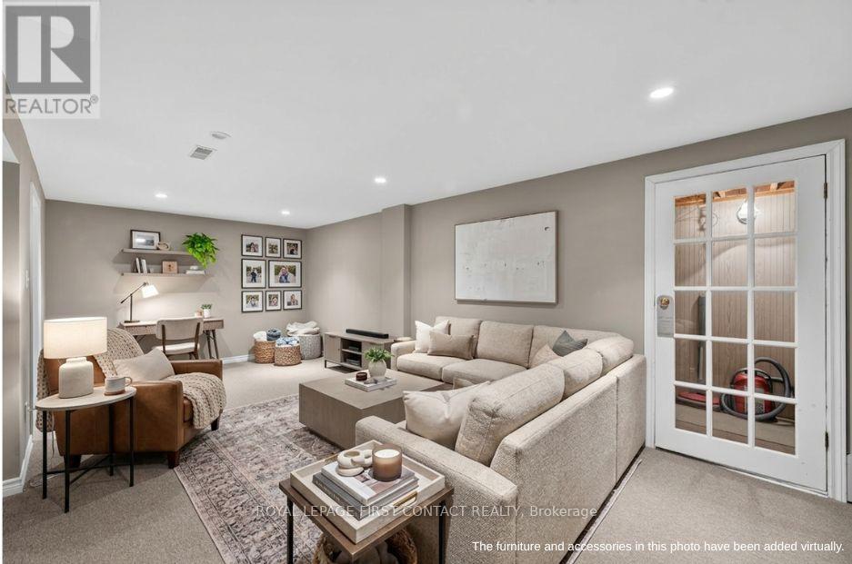 15 Rodney Street, Barrie, Ontario  L4M 4B5 - Photo 19 - S12852248