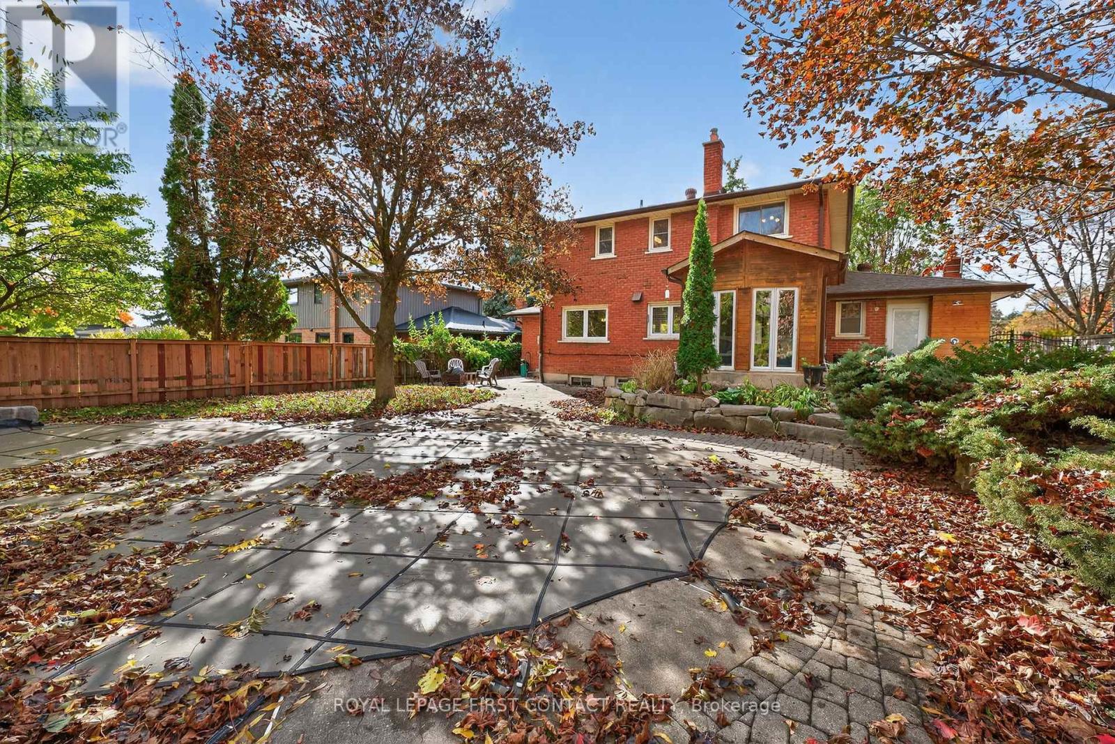 15 Rodney Street, Barrie, Ontario  L4M 4B5 - Photo 35 - S12852248