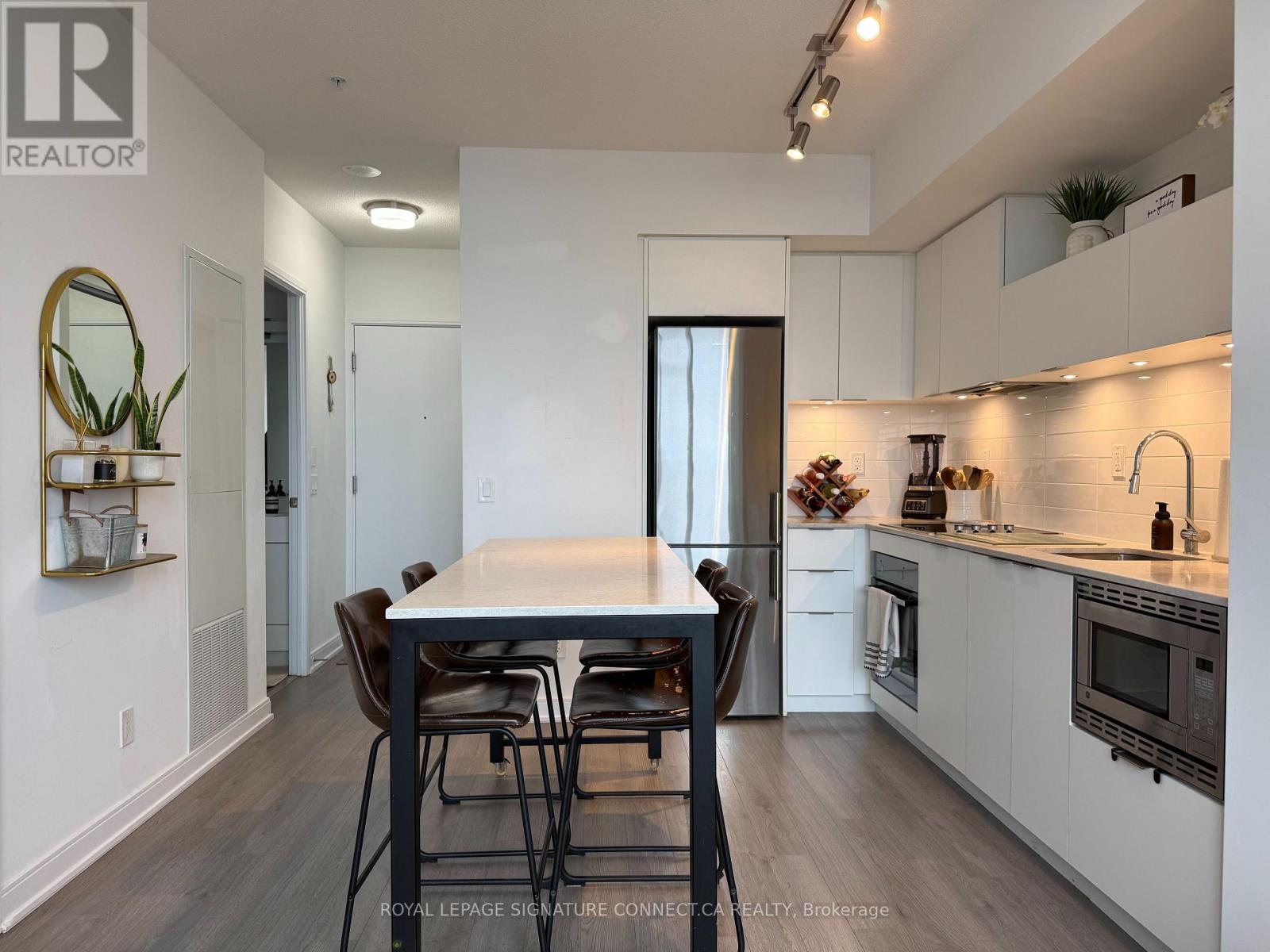 2808 - 20 Thomas Riley Road, Toronto, Ontario  M9B 0C3 - Photo 7 - W12890968