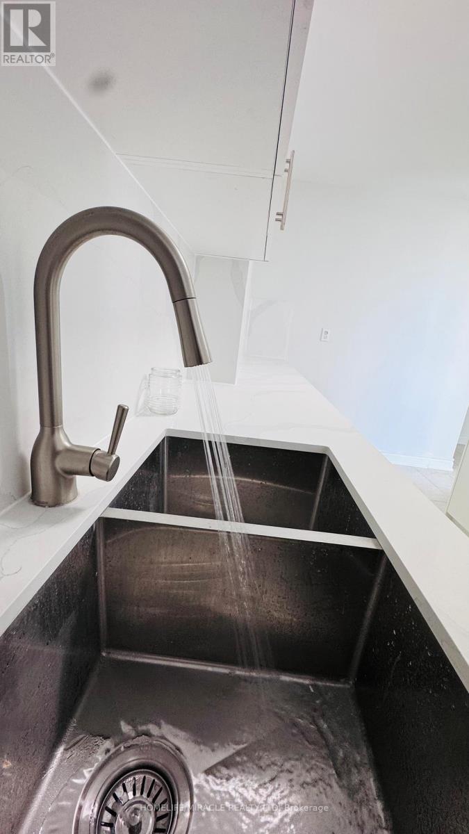 307 - 2645 Kipling Avenue, Toronto (Mount Olive-Silverstone-Jamestown), Ontario  M9V 3S6 - Photo 29 - W12891590