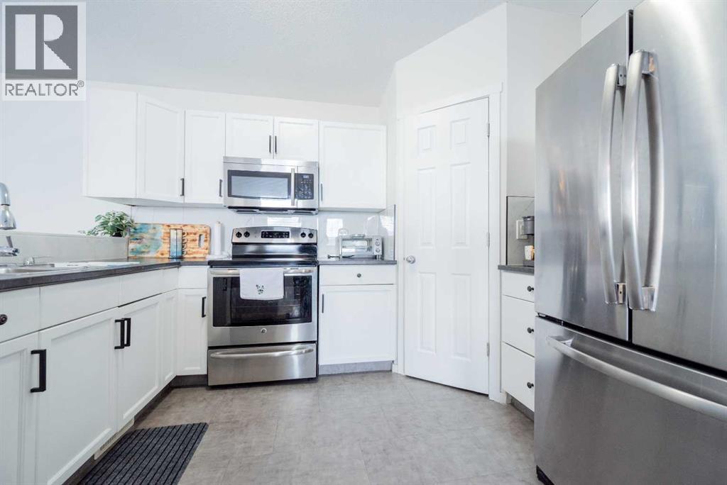 9717 126 Avenue, Grande Prairie, Alberta  T8V 7H6 - Photo 8 - A2289972