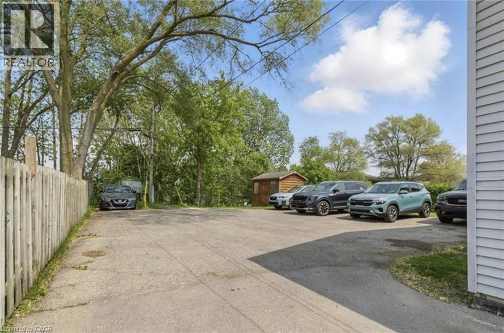 839 Stirling Avenue S, Kitchener, Ontario  N2L 2M6 - Photo 5 - 40794075