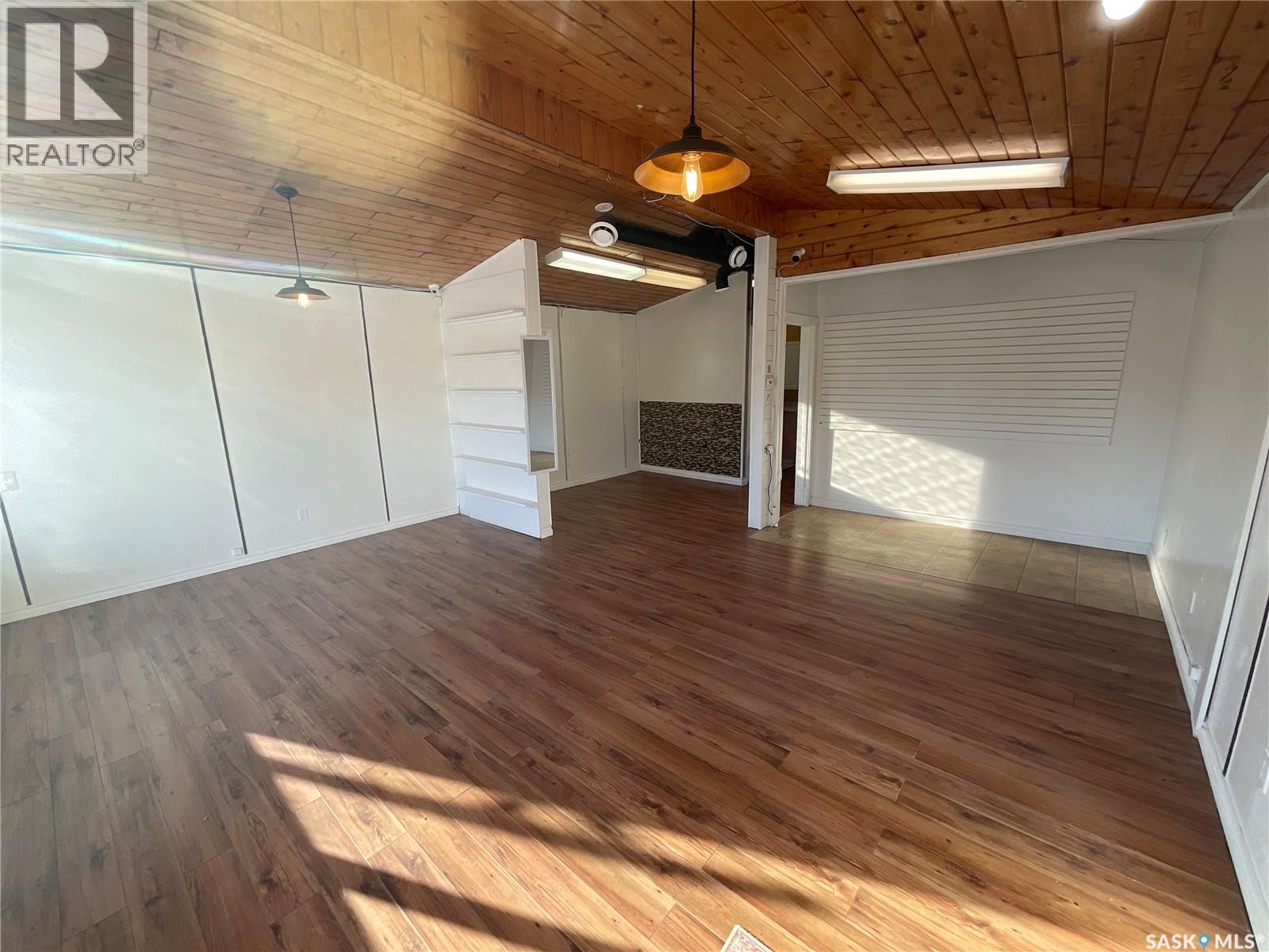 200 1st Street S, Wakaw, Saskatchewan  S0K 4P0 - Photo 2 - SK030188