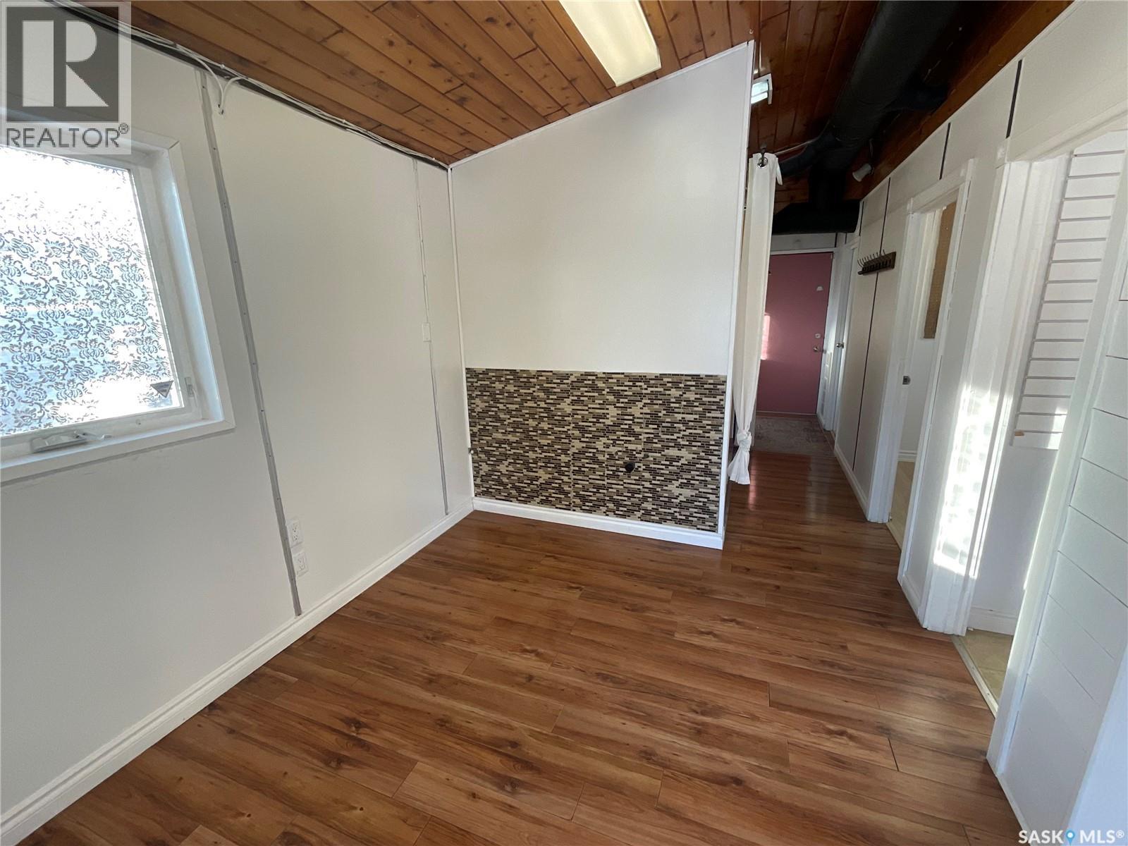 200 1st Street S, Wakaw, Saskatchewan  S0K 4P0 - Photo 5 - SK030188