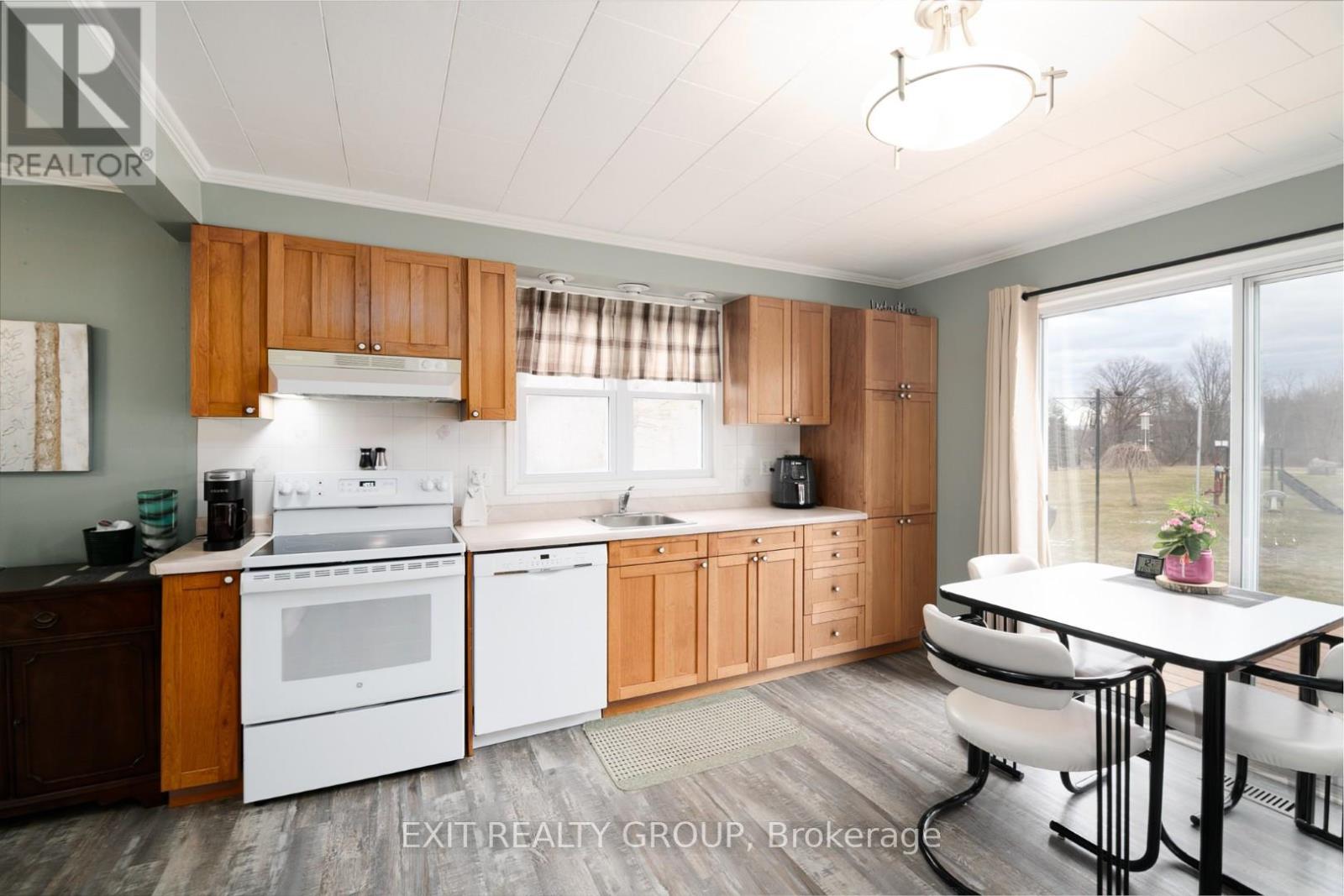 2775 County Rd 40, Quinte West (Murray Ward), Ontario  K0K 3M0 - Photo 6 - X12892518