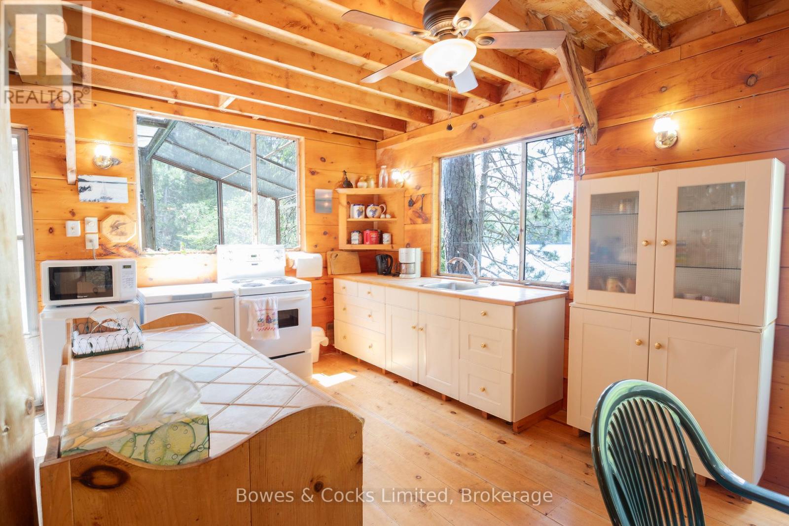 278 Weslemkoon Lake Wao, Addington Highlands, Ontario  K0L 1W0 - Photo 11 - X12892528