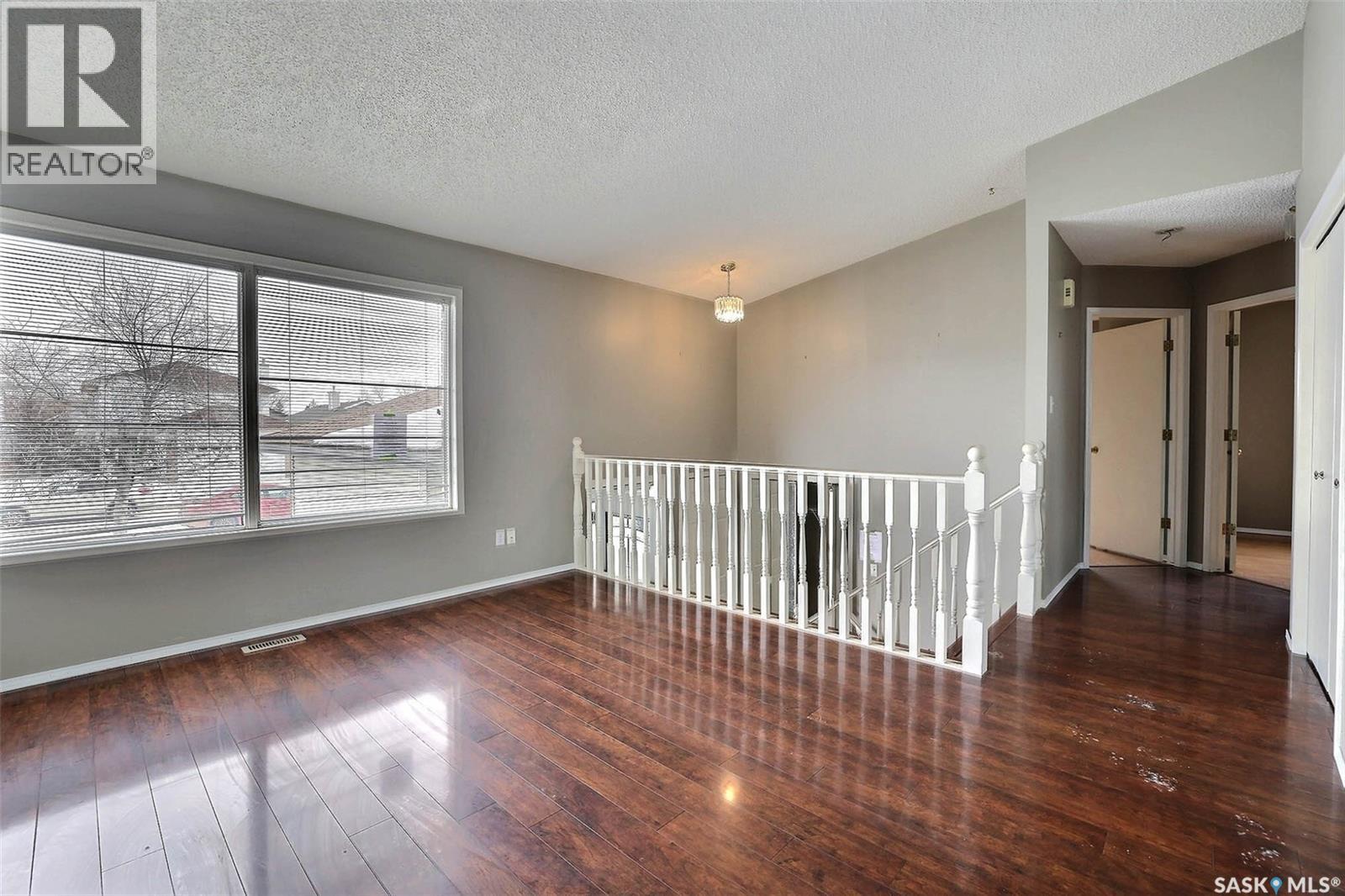 1636 Violet Crescent N, Regina, Saskatchewan  S4X 4L7 - Photo 7 - SK030424