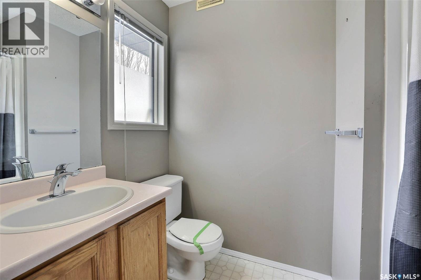 1636 Violet Crescent N, Regina, Saskatchewan  S4X 4L7 - Photo 18 - SK030424