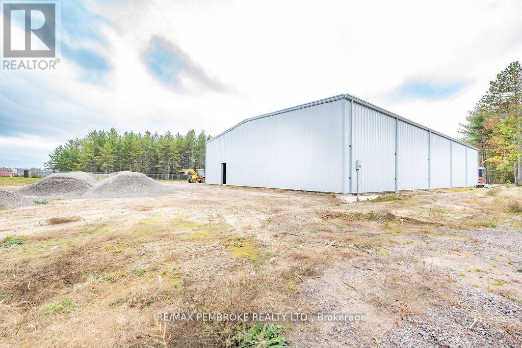 99 Industrial Avenue, Petawawa, Ontario  K8H 2W8 - Photo 27 - X12891116