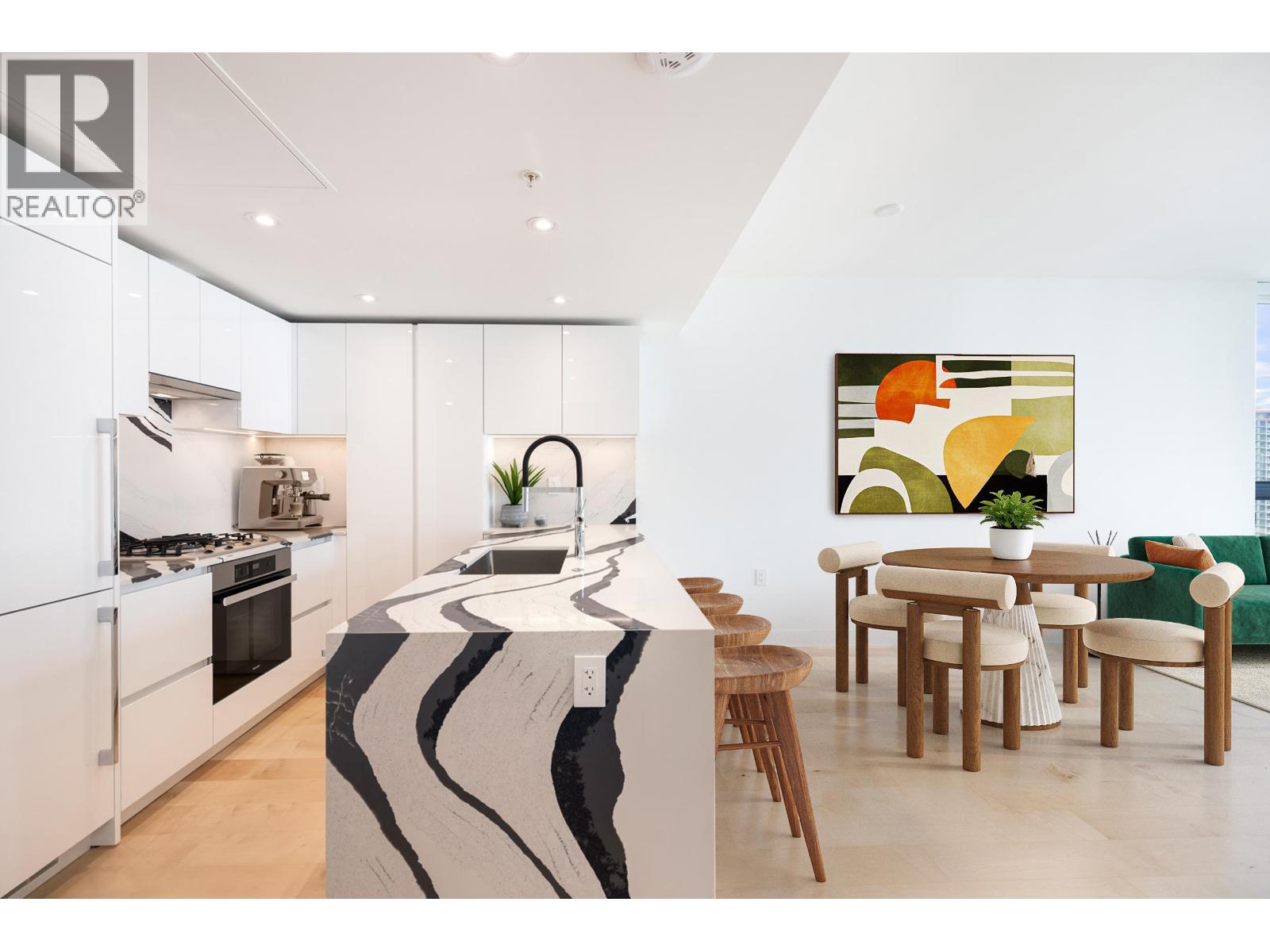 1307 135 E 13th Street, North Vancouver, British Columbia  V7L 0J8 - Photo 2 - R3096505