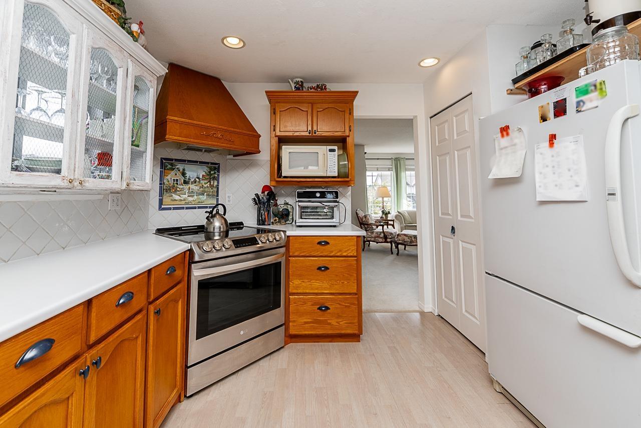 7652 Sapphire Drive, Sardis West Vedder, Chilliwack, British Columbia  V2R 3A7 - Photo 12 - R3095215