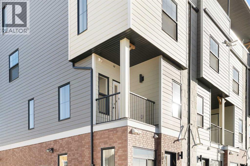 101, 156 Park Street, Cochrane, Alberta  T4C 2B8 - Photo 2 - A2290501