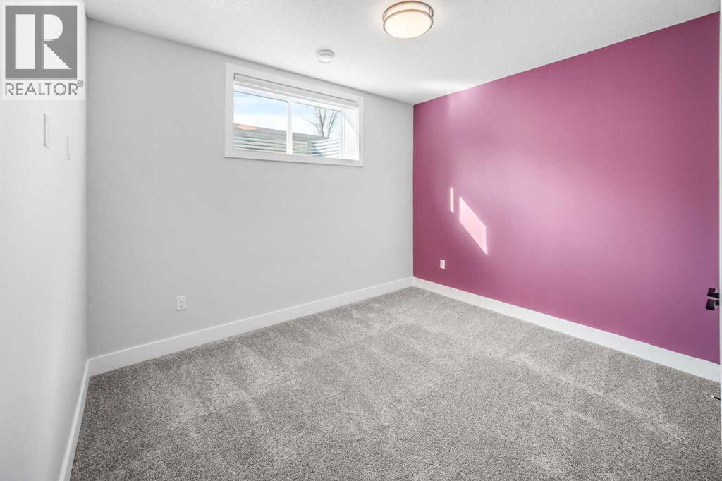 27 West Grove Place Sw, Calgary, Alberta  T3H 1Z4 - Photo 43 - A2292466