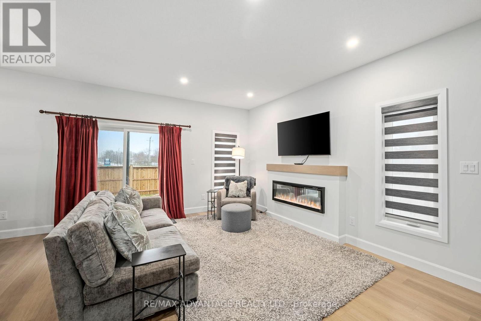 231 Bowman Drive, Middlesex Centre (Ilderton), Ontario  N0M 2A0 - Photo 12 - X12892624