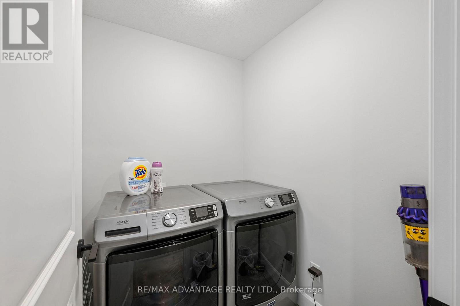 231 Bowman Drive, Middlesex Centre (Ilderton), Ontario  N0M 2A0 - Photo 18 - X12892624