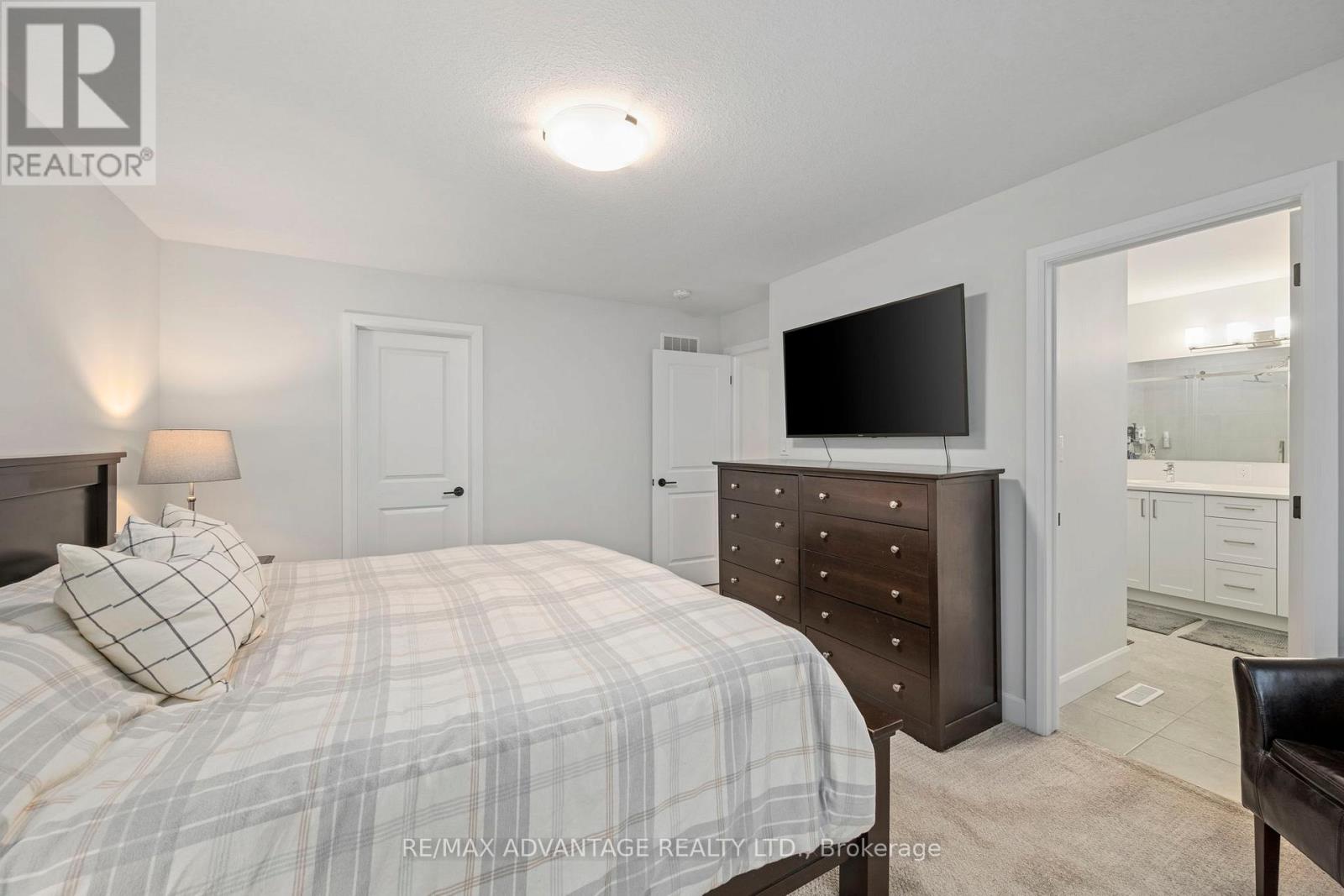 231 Bowman Drive, Middlesex Centre (Ilderton), Ontario  N0M 2A0 - Photo 22 - X12892624