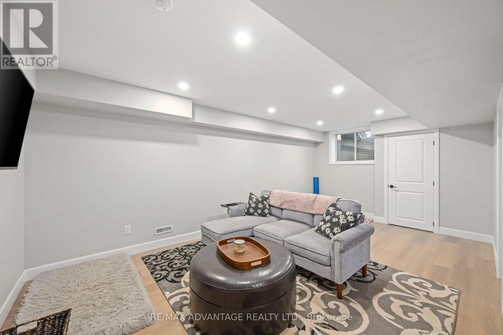 231 Bowman Drive, Middlesex Centre (Ilderton), Ontario  N0M 2A0 - Photo 32 - X12892624