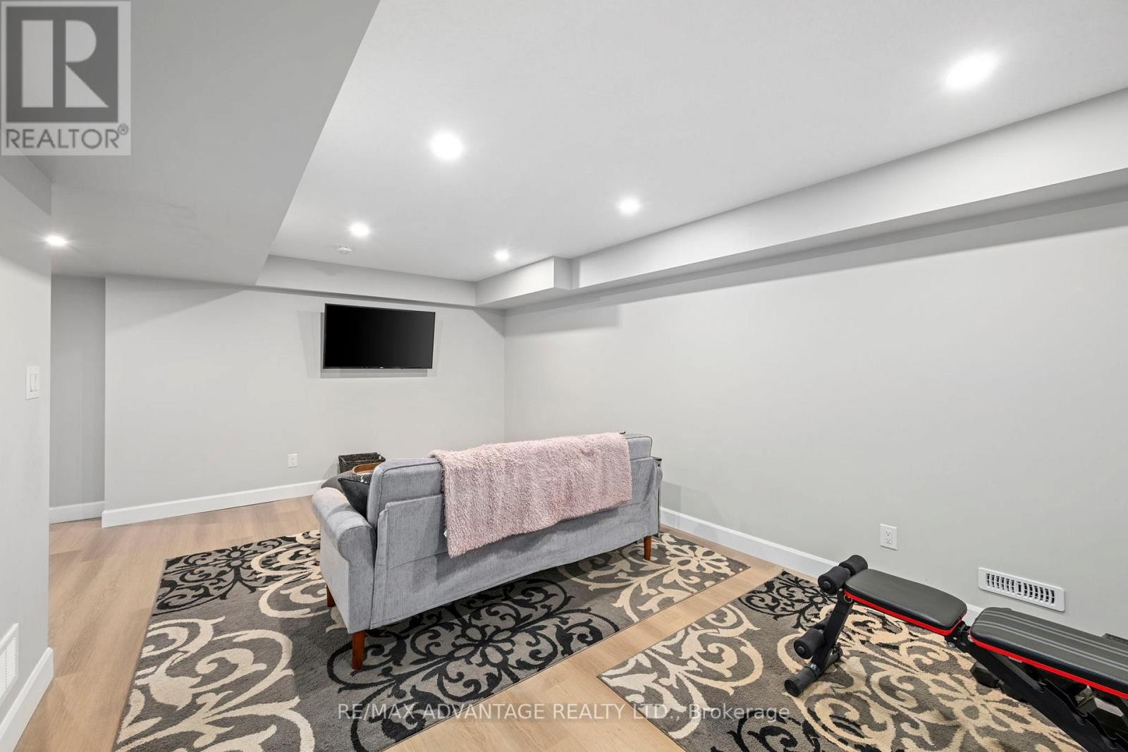 231 Bowman Drive, Middlesex Centre (Ilderton), Ontario  N0M 2A0 - Photo 33 - X12892624