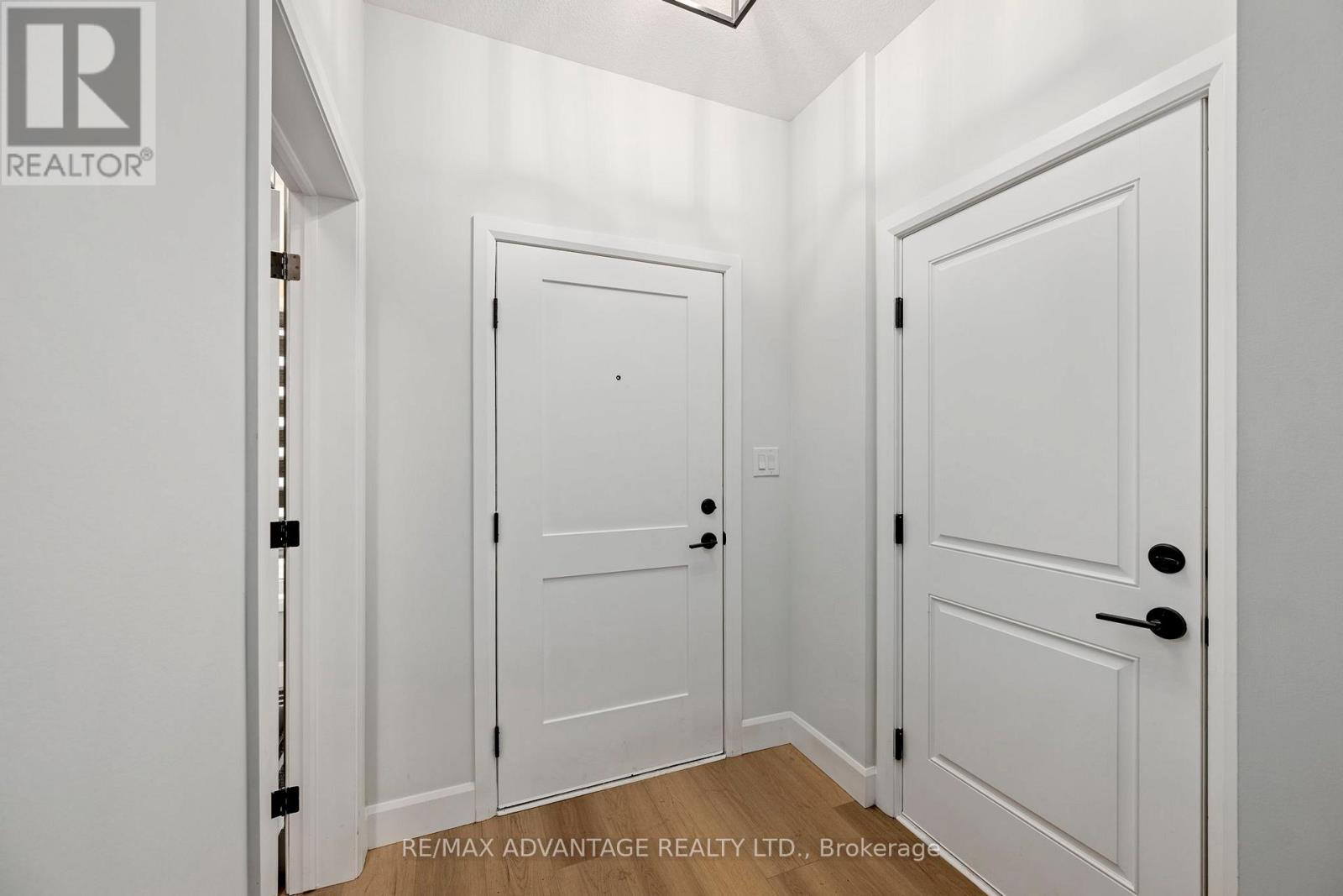 231 Bowman Drive, Middlesex Centre (Ilderton), Ontario  N0M 2A0 - Photo 6 - X12892624