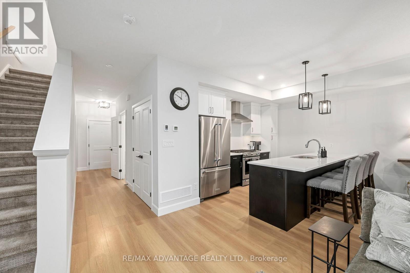 231 Bowman Drive, Middlesex Centre (Ilderton), Ontario  N0M 2A0 - Photo 9 - X12892624