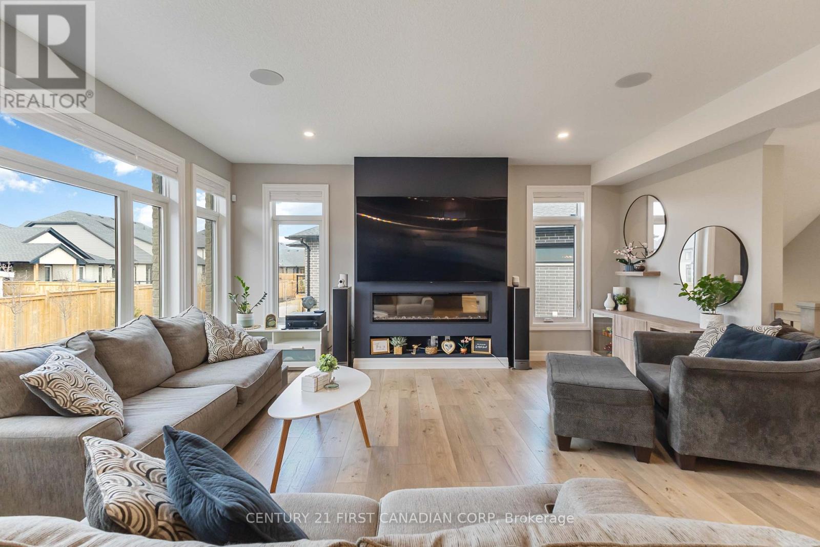 52 Royal Dornoch Drive, St. Thomas, Ontario  N5R 0K3 - Photo 11 - X12892670