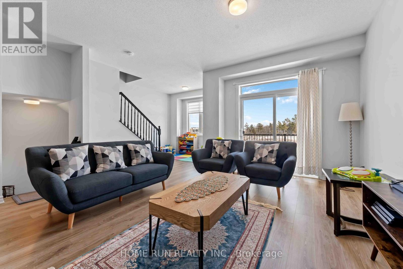 2084 Leinster Circle, Ottawa, Ontario  K2S 2Z5 - Photo 13 - X12892502