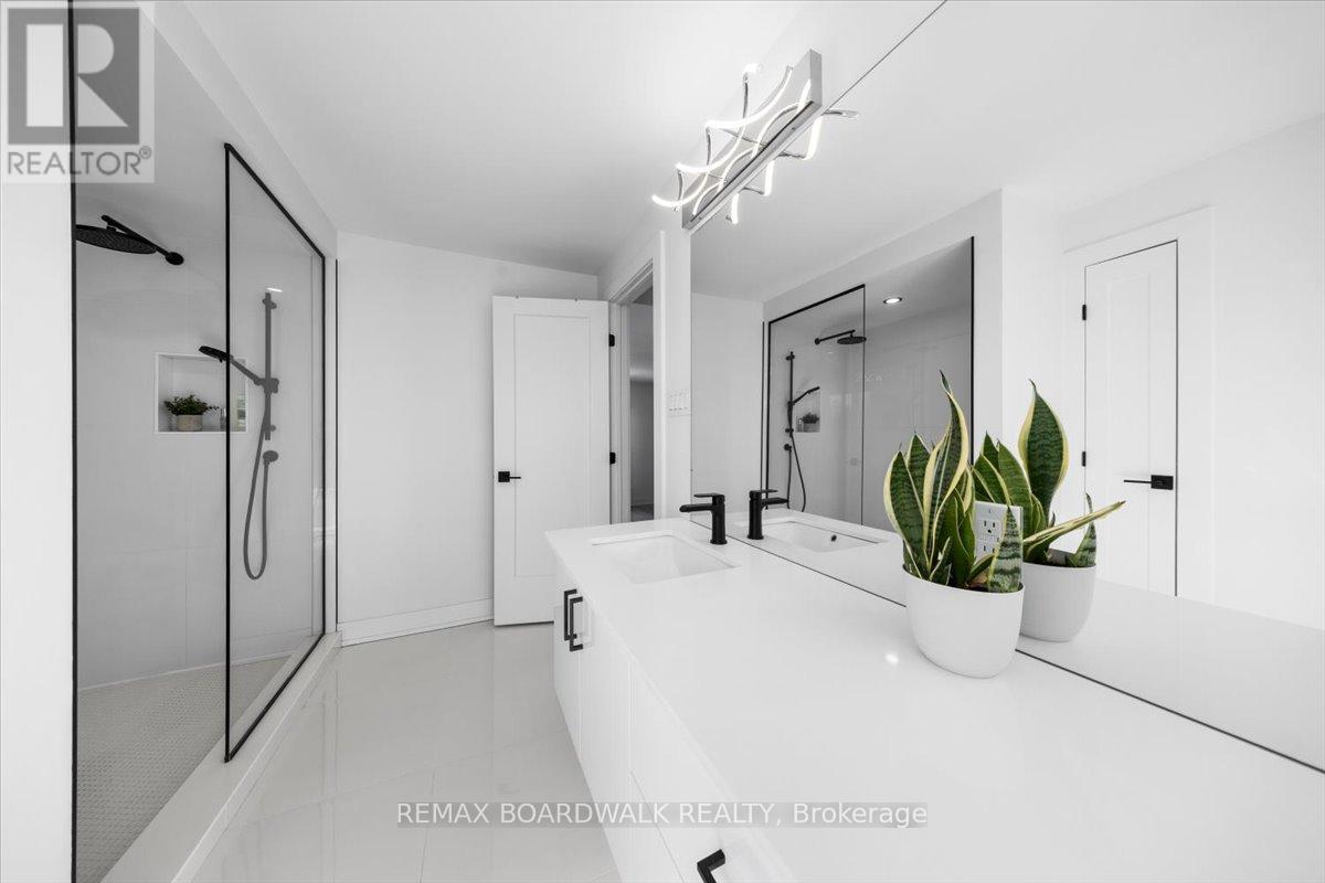 1535 Kamouraska Circle, Ottawa, Ontario  K1C 3J1 - Photo 28 - X12892606