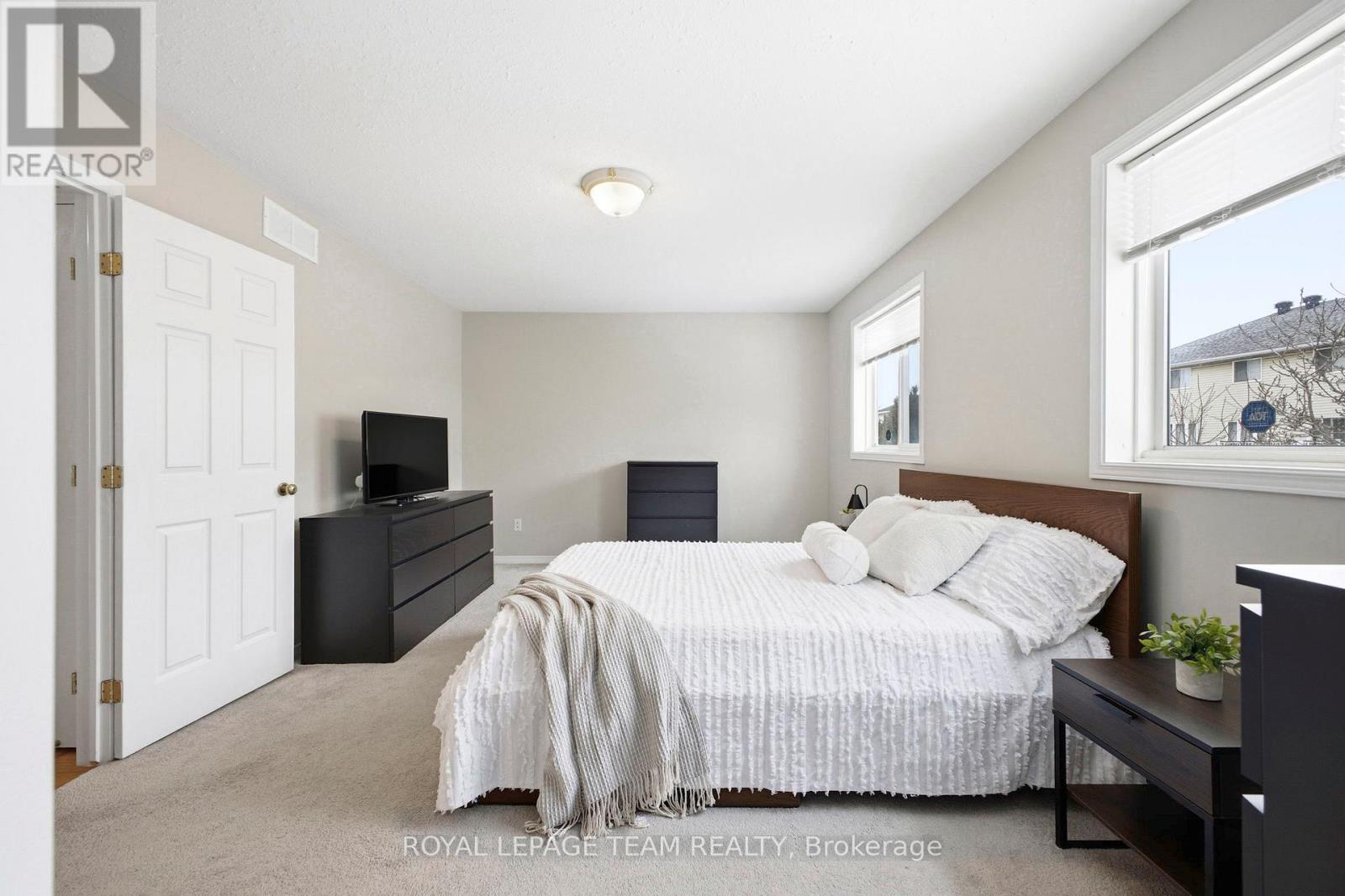 85 Splinter Crescent, Ottawa, Ontario  K2B 1B3 - Photo 21 - X12892690