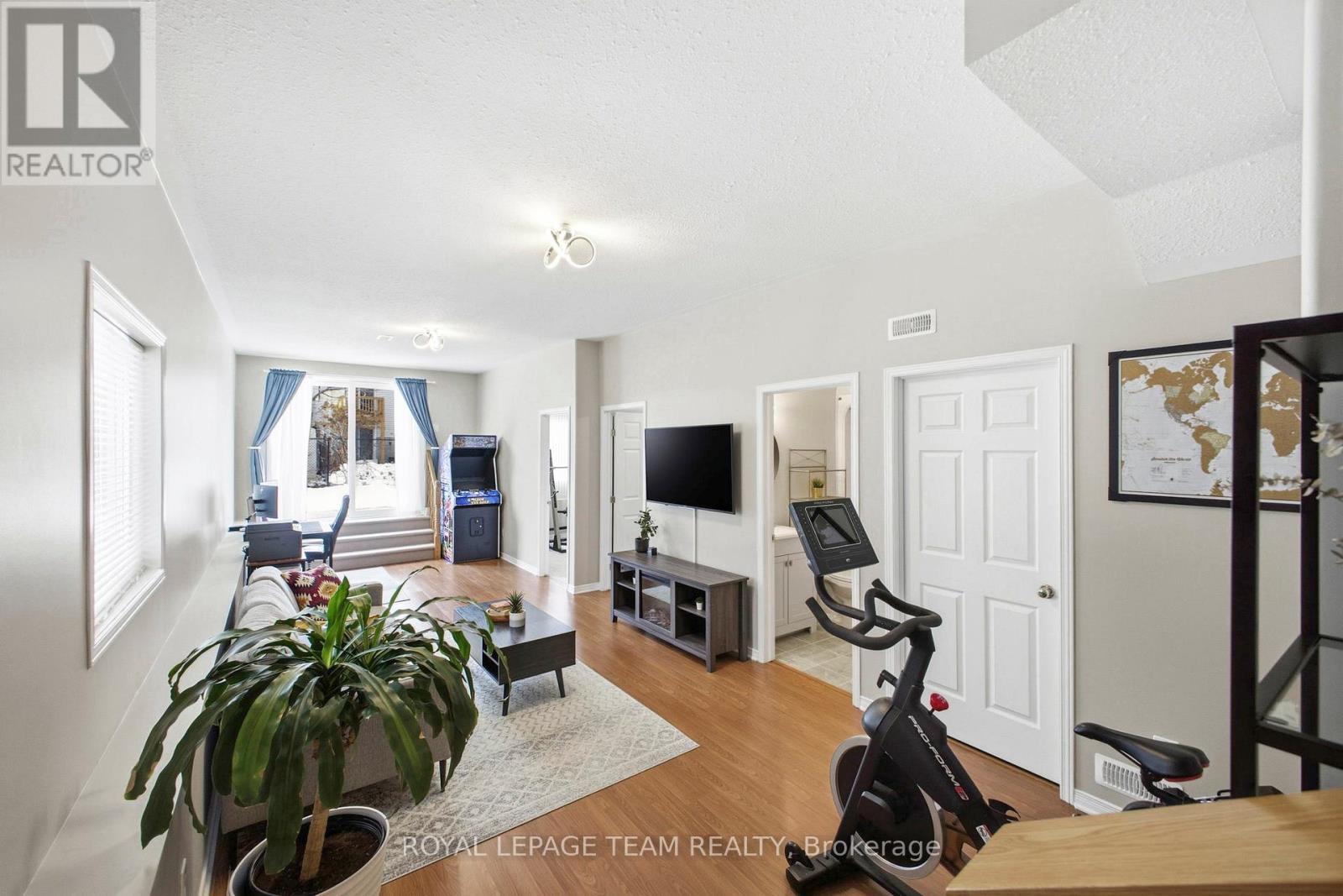 85 Splinter Crescent, Ottawa, Ontario  K2B 1B3 - Photo 25 - X12892690