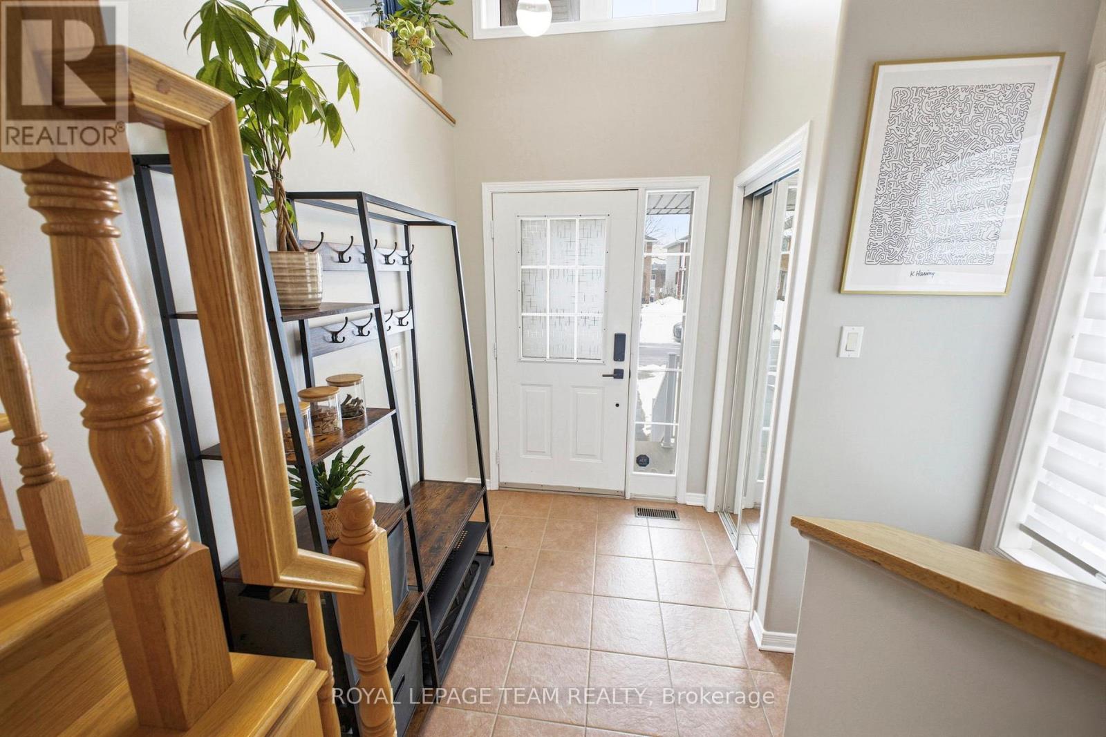 85 Splinter Crescent, Ottawa, Ontario  K2B 1B3 - Photo 3 - X12892690