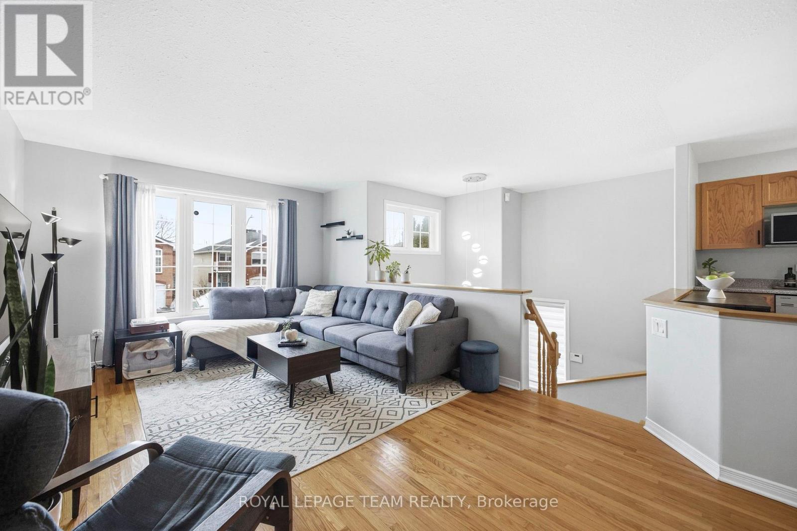 85 Splinter Crescent, Ottawa, Ontario  K2B 1B3 - Photo 6 - X12892690