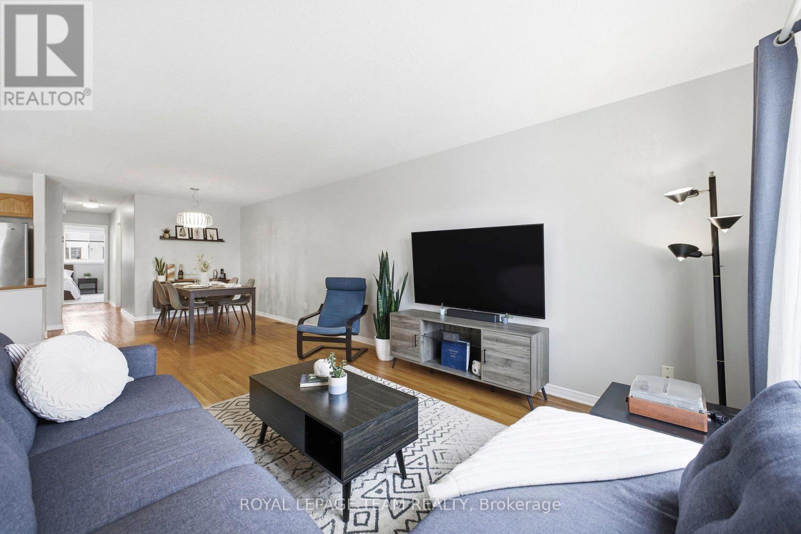 85 Splinter Crescent, Ottawa, Ontario  K2B 1B3 - Photo 8 - X12892690